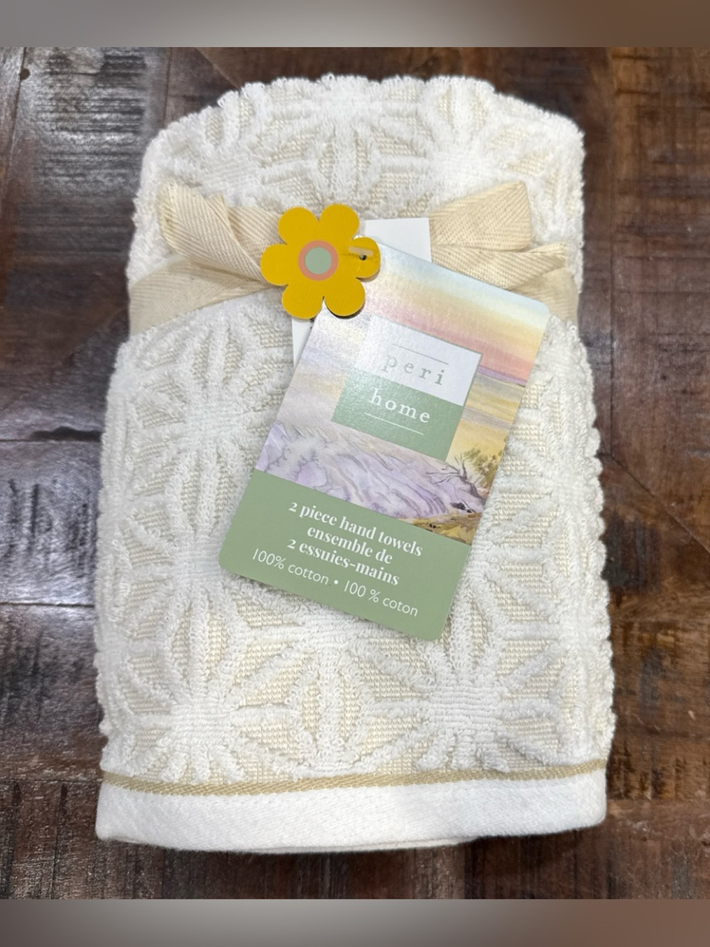 Peri Home Soft COTTON 2 Pack Hand TOWELs 18x28” Saromi Pattern Linen Color NWT